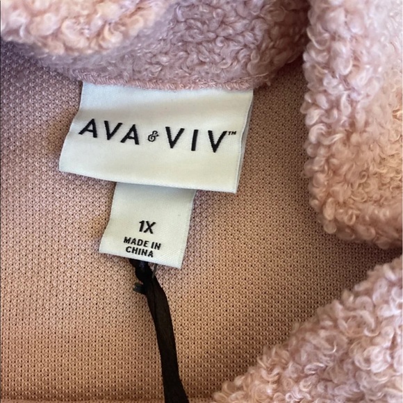 Ava & Viv Mock Turtleneck Sherpa Pullover 1X - Picture 3 of 5